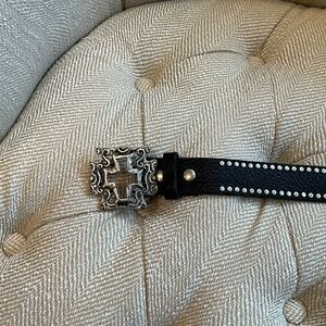 Leather belt. Black leather w/silver studs. Size 32. Silver cross buckle